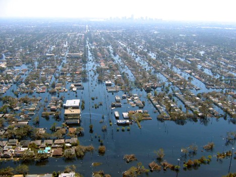 Catstrofes Naturais Katrina-new-orleans-flooding3-2005